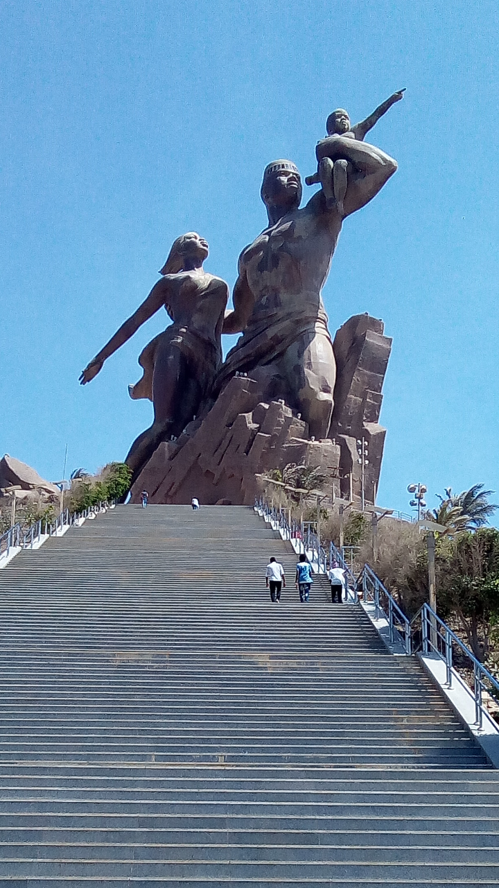 Statue de la Renaissance Africaine, Dakar